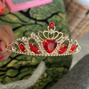 Evie Tiara set from descendants brand new